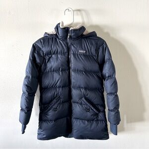 Patagonia Girls Down Parka with Sherpa lined hood, sz M (10)